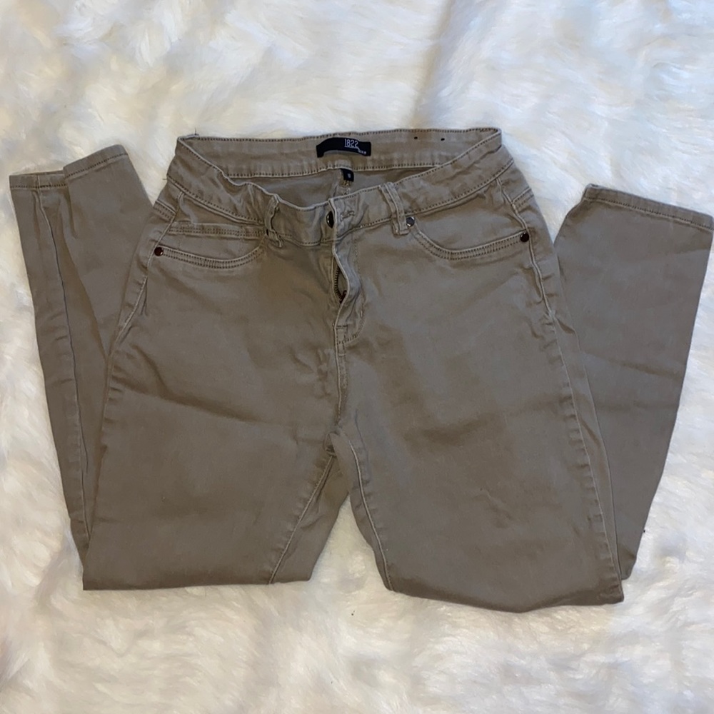 1822 Ankle Skinny Jeans